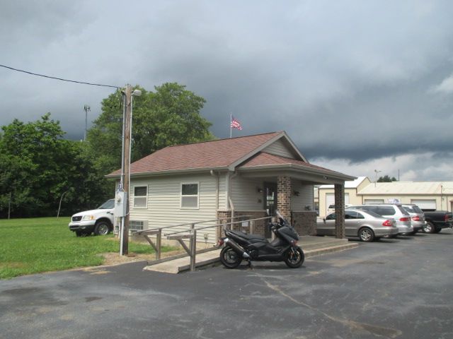 301 N Logan St, Mattoon, IL 61938